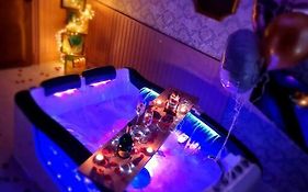 Royal Room jacuzzi haut de gamme centre ville