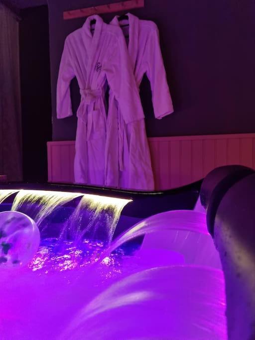 Royal Room jacuzzi haut de gamme centre ville Mulhouse Extérieur photo